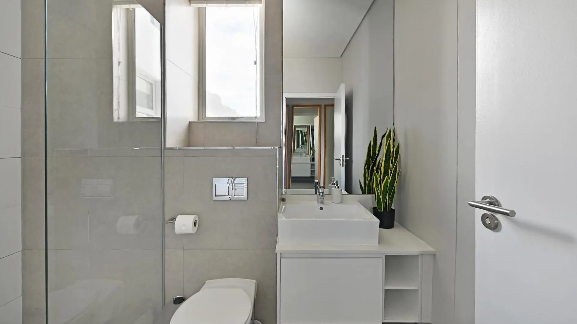 Shyla - Chic 2-Bed Apt With Stunning Mountain Views Le Cap 0*,  Afrique du Sud